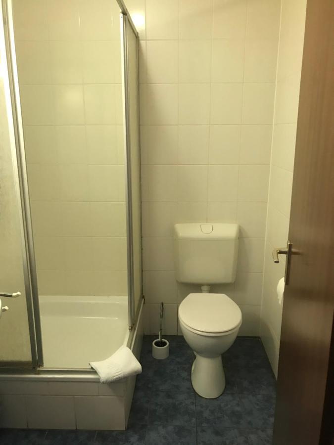 Hotel Kaufmann Rommerskirchen Kültér fotó